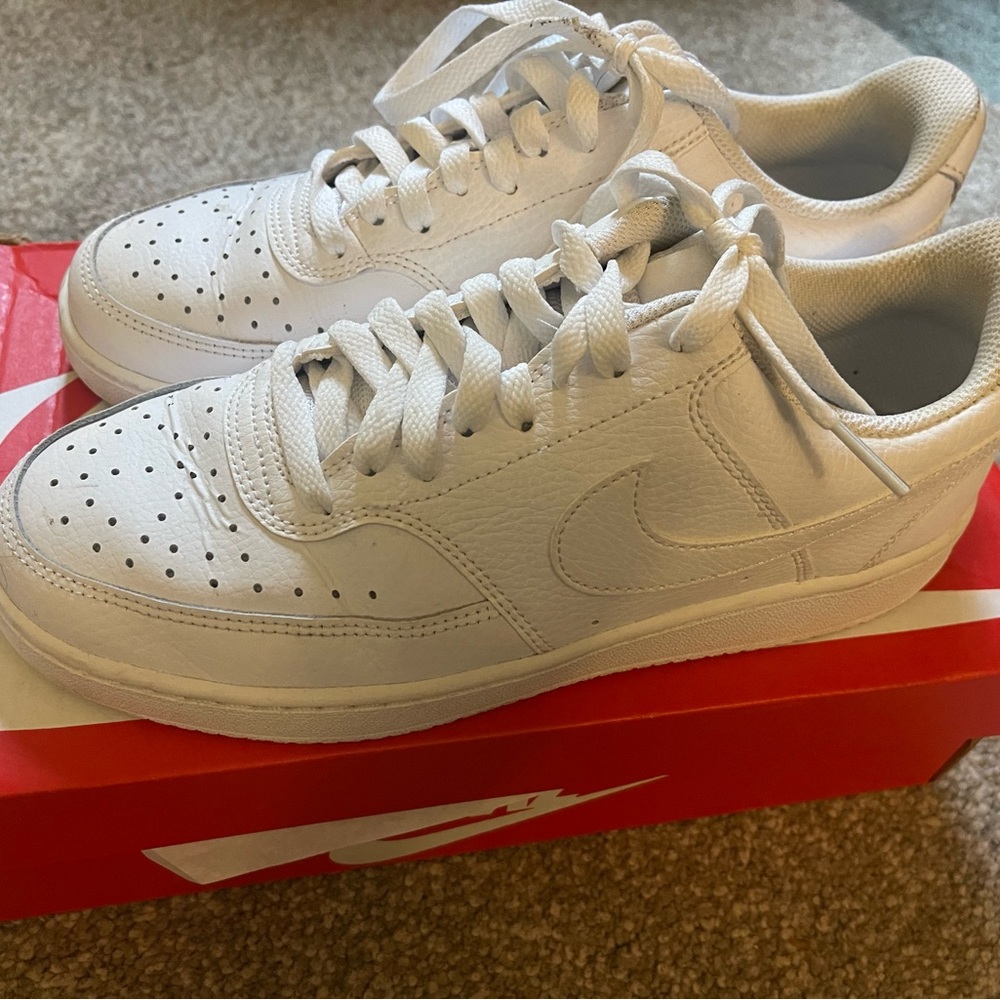 Nike Court Vision Low